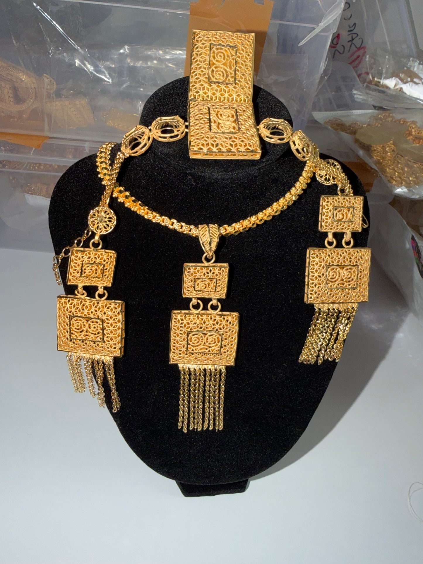 Hanaan Gold Set