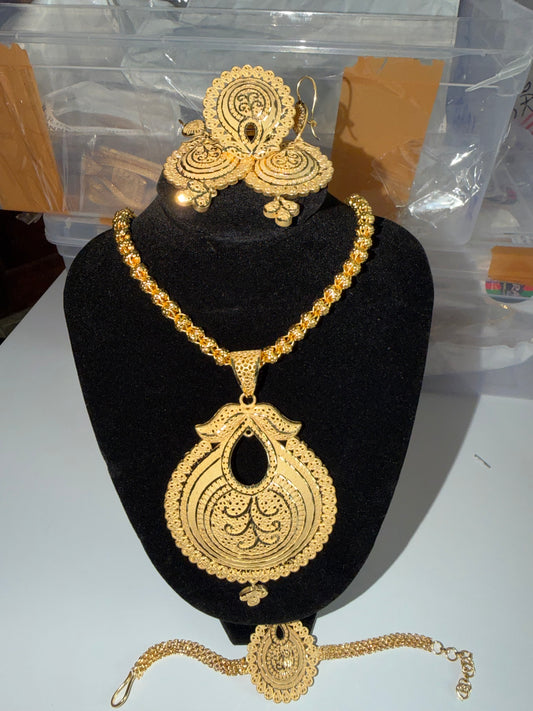 Deeqa Gold Set